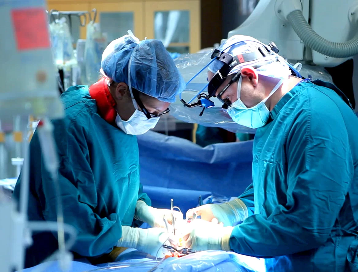 best kneee, hip and joint replacement surgeon in Delhi