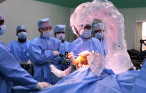 Best robotic joint replacement surgeon in Delhi 